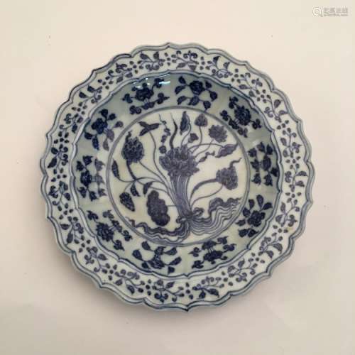 Fine Chinese Blue and White Plate