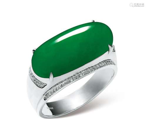 天然满绿翡翠配钻石「马鞍」戒指