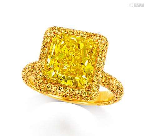 4.77克拉天然艳彩黄色VS1净度钻石配钻石戒指