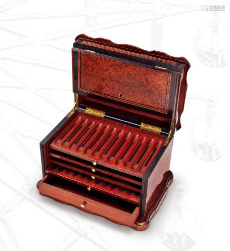 19世纪 欧洲 精致桃花芯木雪茄盒