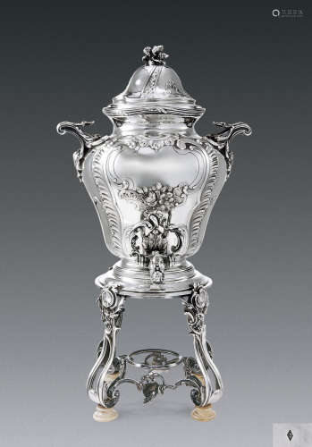 约1895年 法国 CHARLES HARLEUX 摄政风格 纯银高浮雕花卉烧茶壶 附可加热底座