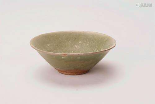 A Chinese Green Glazed Cup