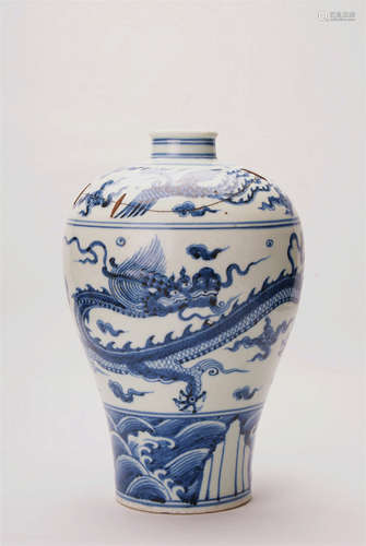 A Chinese Blue And White Porcelain Vase 