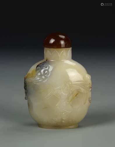 Chinese Agate Snuff Bottle