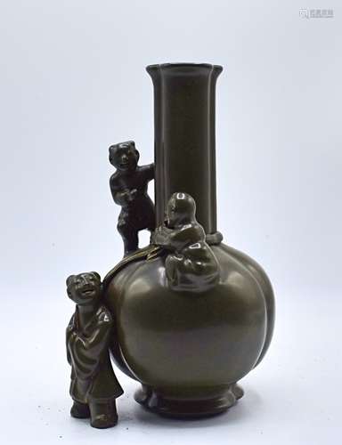 CHINESE QING PERIOD TEA DUST GLAZED VASE