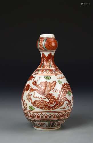 Sancai Dragon Vase