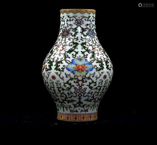 CHINESE FAMILLE ROSE VASE