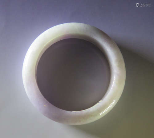 CHINESE LAVENDER JADEITE BANGLE