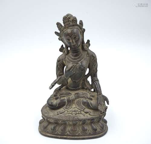 CHINESE BRONZE SEATED BUDDHA STATUE