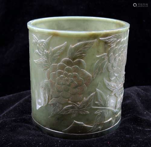 CHINESE JADE BRUSH POT