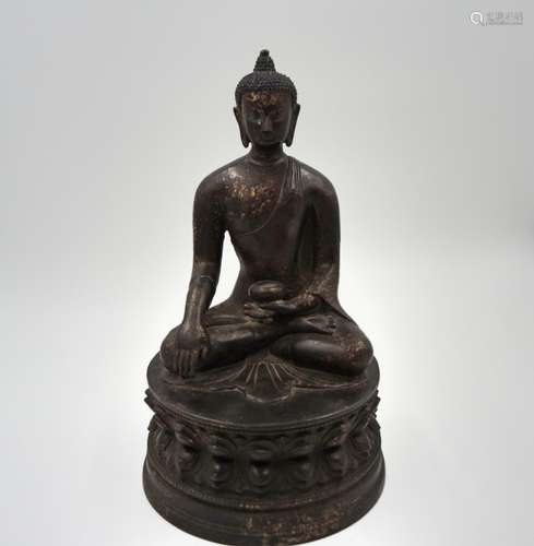 CHINESE BRONZE SEATED BUDDHA STATUE