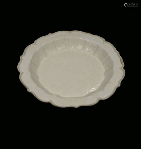 CHINESE SONG STYLE DING WARE DISH