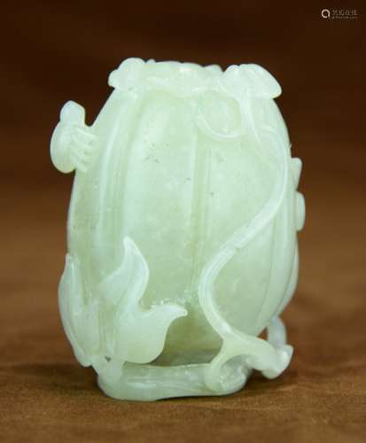 CHINESE CARVED WHITE JADE BRUSH WASHER