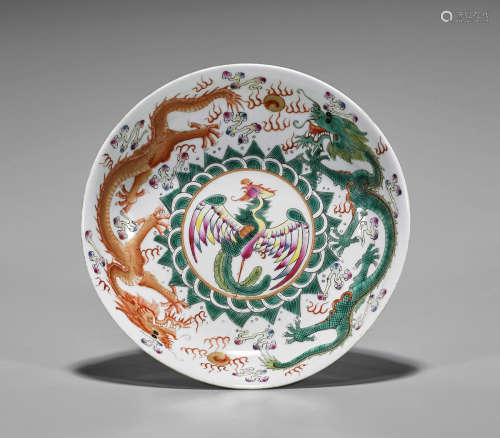 Qianlong-Style Porcelain Dragon Dish