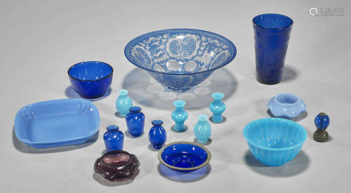 Fifteen Chinese & Continental Glass Items