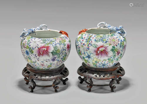 PAIR OLD CHINESE FAMILLE ROSE PORCELAIN POTS