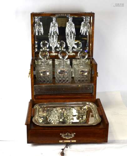 English Liquor Set In Wood Box