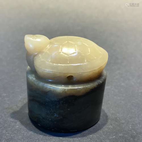 CHINESE JADE CARVED TURTLE SEAL