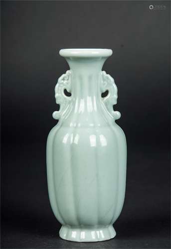 CHINESE CELADON GLAZED TWIN EAR VASE