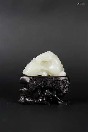 CHINESE WHITE JADE RECUMBENT HORSE