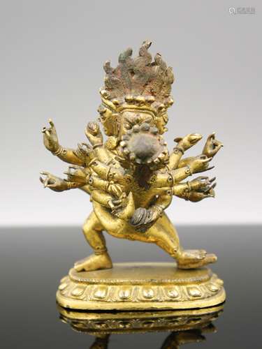 18TH CENTURY TIBETAN GILT BRONZE BUDDHA