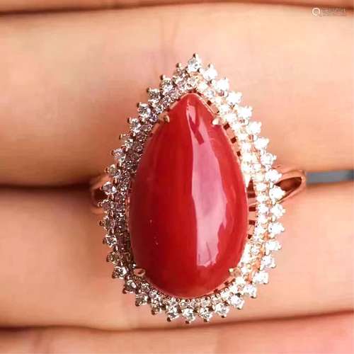 AKA CORAL ON 18K DIAMOND GOLD RING