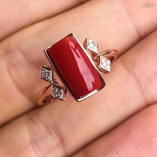 AKA CORAL ON 18K DIAMOND GOLD RING