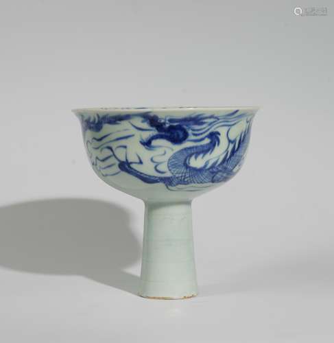 CHINESE BLUE AND WHITE DRAGON STEM CUP