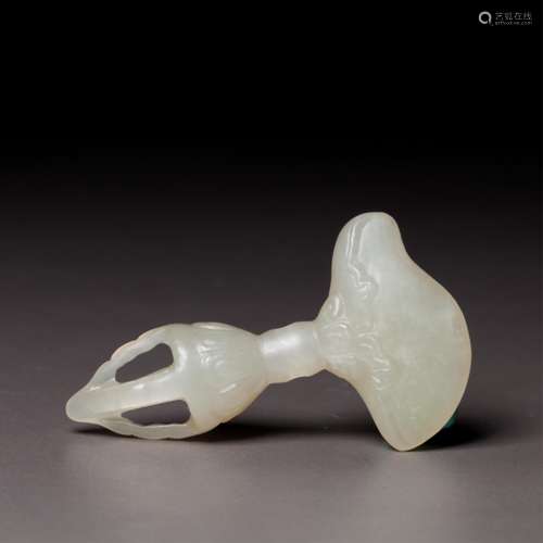 CHINESE WHITE JADE VAJRA PENDANT