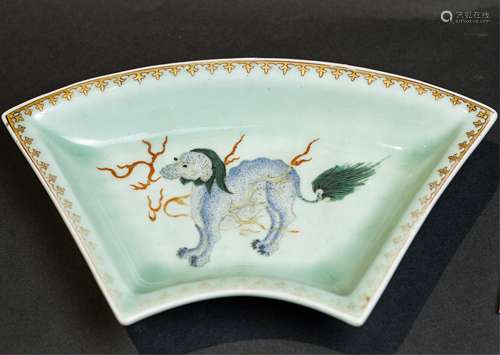 CHINESE WUCAI FAN SHAPE PORCELAIN PLATE