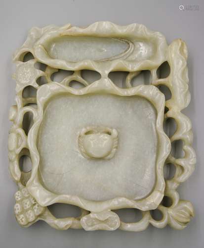 18TH CENTURY CELADON JADE LOTUS WATER COUPE