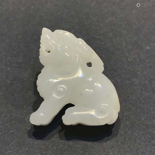 CHINESE WHITE JADE CARVED FOOLION