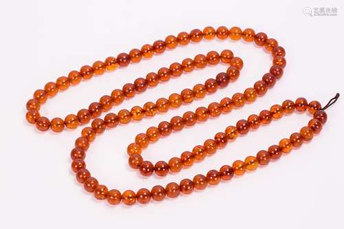 CHINESE 108 AMBER COURT BEADS NECKLACE