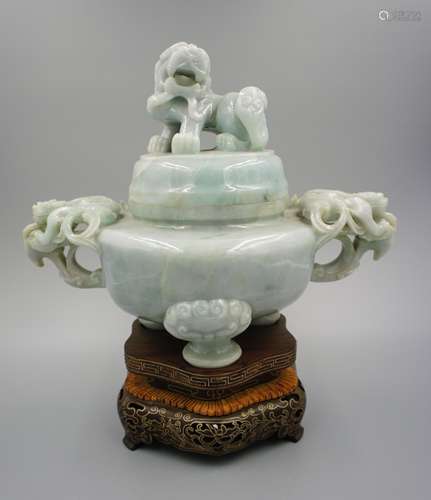 19TH CENTURY JADEITE CARVED TRIPOD CENSER