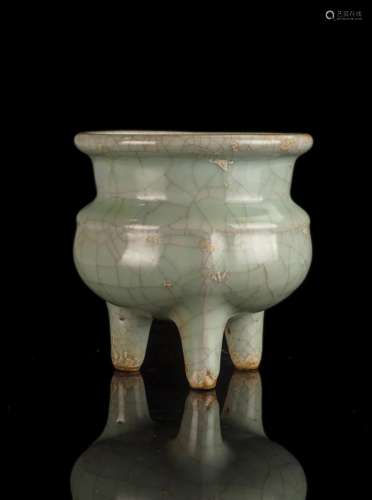 Twistable Clay Glazed Porcelain Bowl