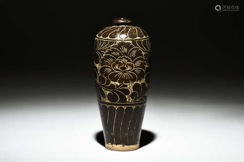 CIZHOU WARE FLOWER VASE