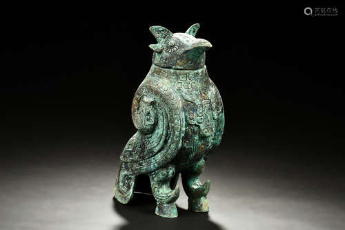 ARCHAIC BRONZE 'BIRD' RITUAL VESSEL