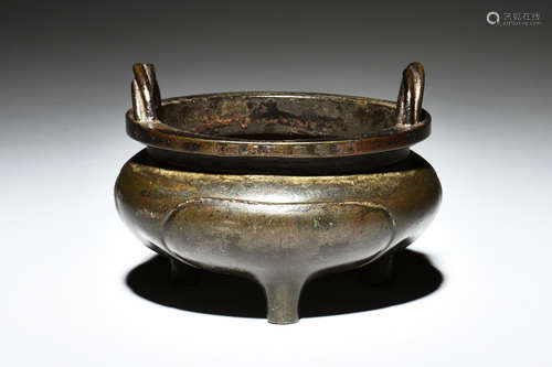 BRONZE CAST TRIPOD CENSER WITH HANDLES