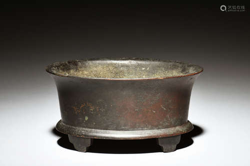 BRONZE CAST FOUR-FEET CENSER