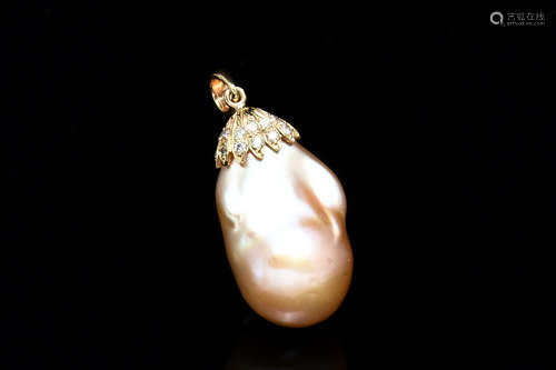 14K GOLD FRESHWATER CULTURAL PEARL WITH DIAMONDS