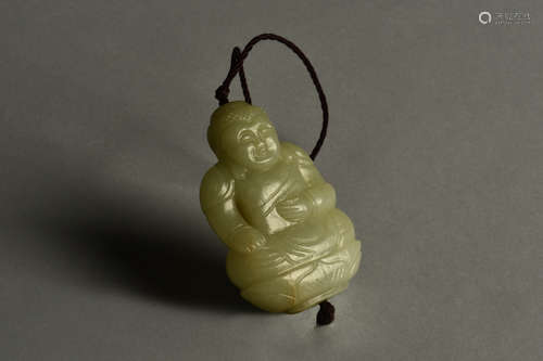 CELADON JADE CARVED BUDDHA ORNAMENT