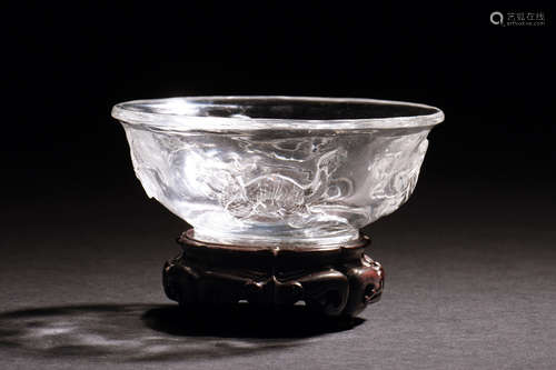 CRYSTAL 'FOUR SYMBOLS' BOWL WITH STAND