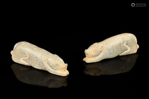 PAIR OF STONE CARVED PIGS FIGURE