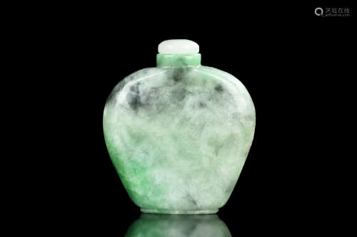 JADEITE SNUFF BOTTLE