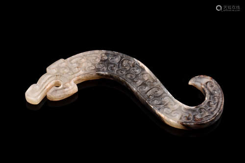 ARCHAIC JADE CARVED 'DRAGON' ORNAMENT