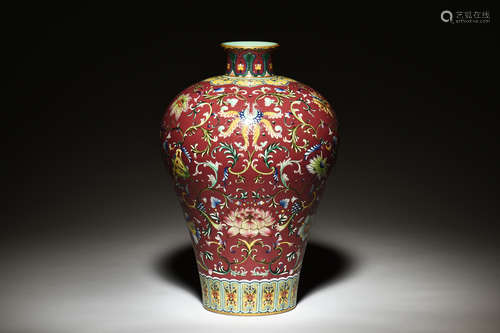 RED GROUND FAMILLE ROSE 'FLOWERS' VASE, MEIPING