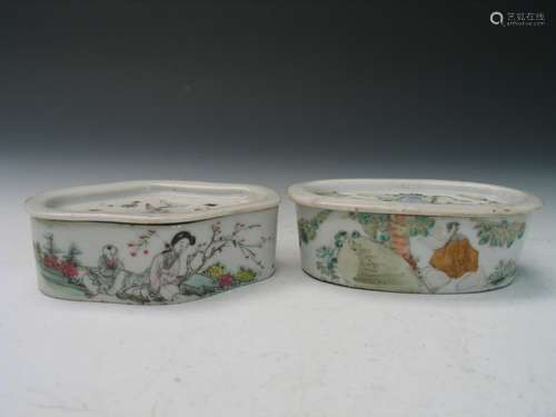 Two Chinese Famille Rose Porcelain Boxes.