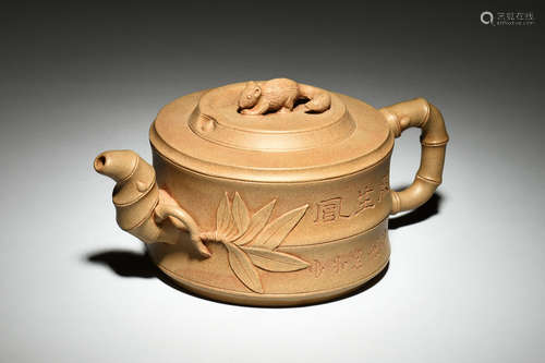 YIXING ZISHA 'BAMBOO SECTION' TEAPOT