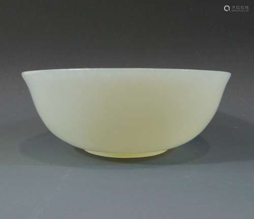 ANTIQUE CHINESE CARVED JADE BOWL - QING DYNASTY