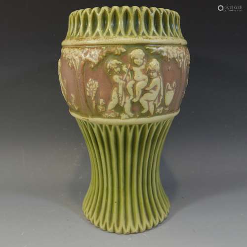 ROSEVILLE DONATELLO POTTERY VASE